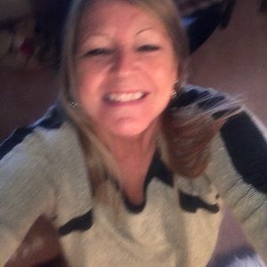 Meet your Posher, Debbie